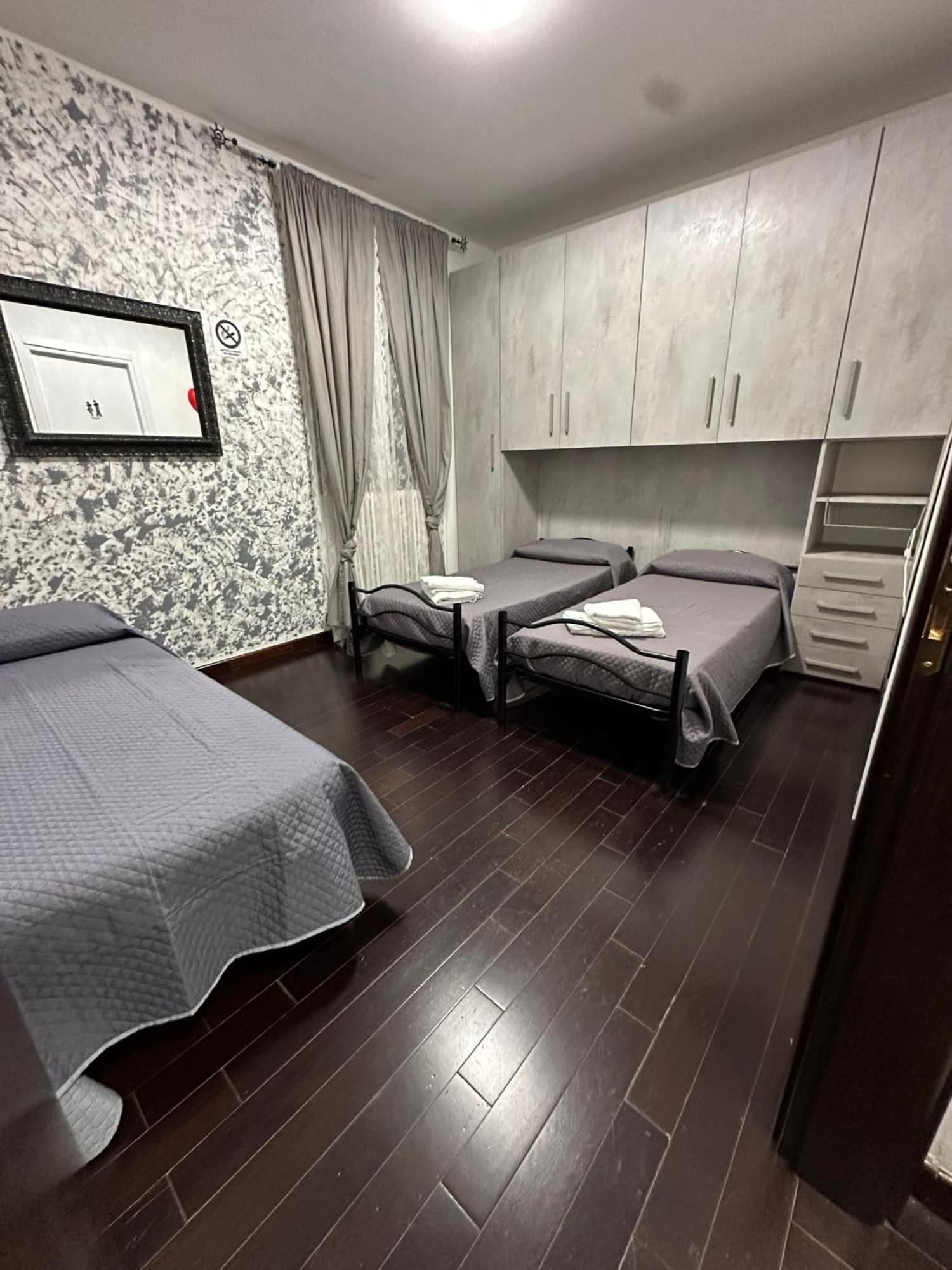 B&B Le Palme คาสเตล มักจิโอเร ภายนอก รูปภาพ